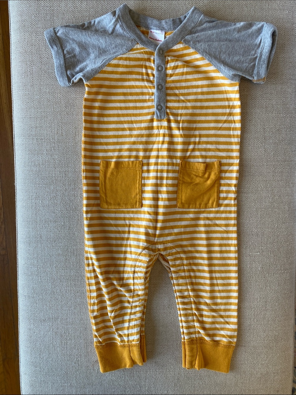 Hannah Andersson Yellow and Gray Striped Baby Romper Size: 80cm/ US 18-24 mos